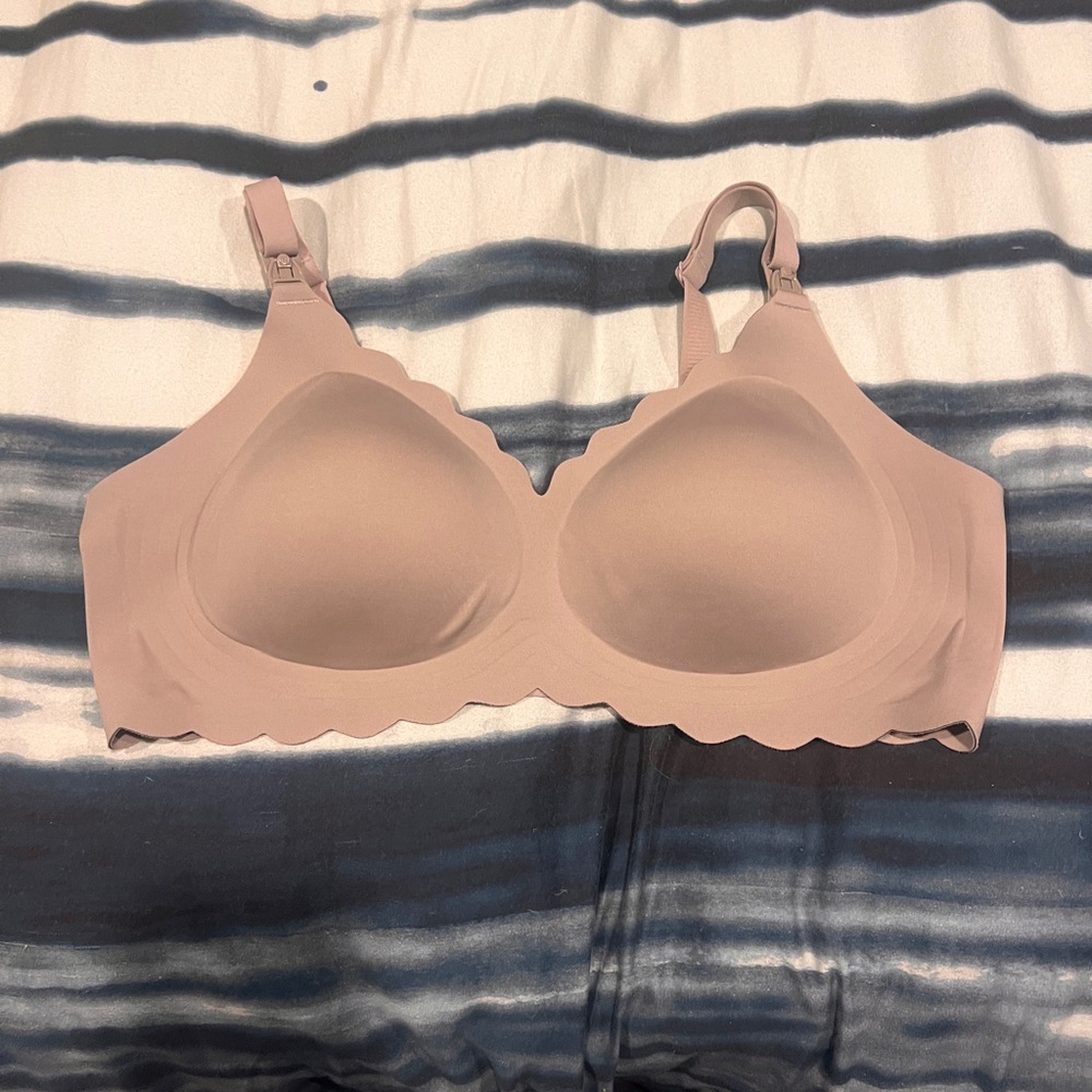 Momcozy nursing bra